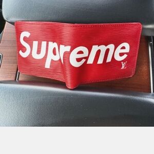Supreme Mens Louis Vuitton Wallet